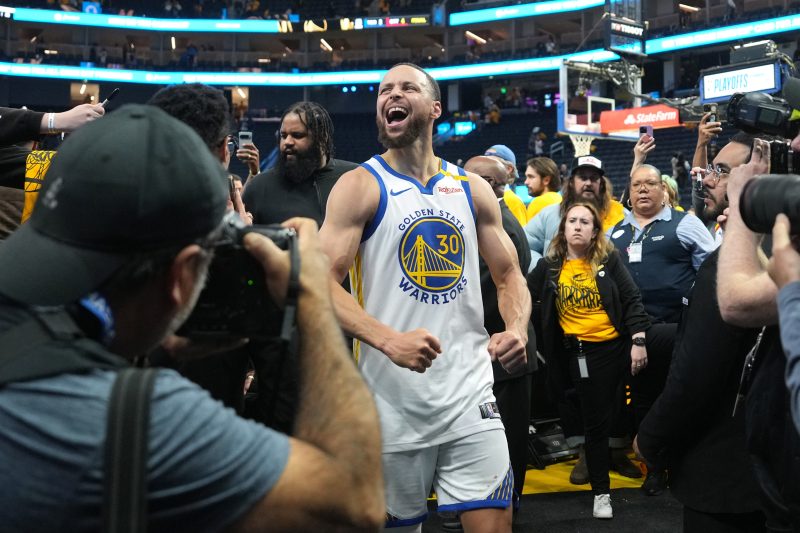 Curry wills Warriors to win with Butler out. Can he keep it up?